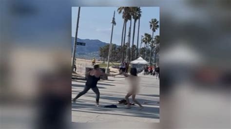 naked woman fighting venice beach